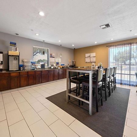 Days Inn By Wyndham Round Rock Esterno foto