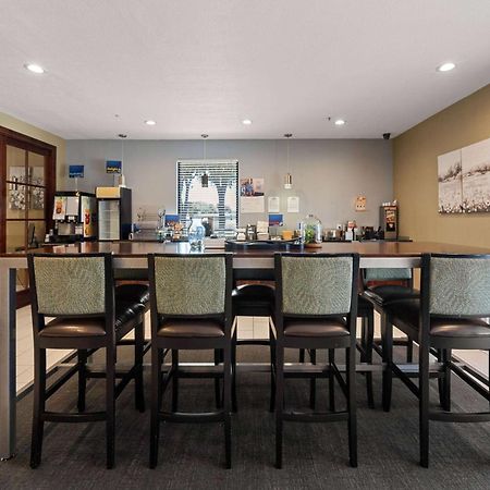 Days Inn By Wyndham Round Rock Esterno foto