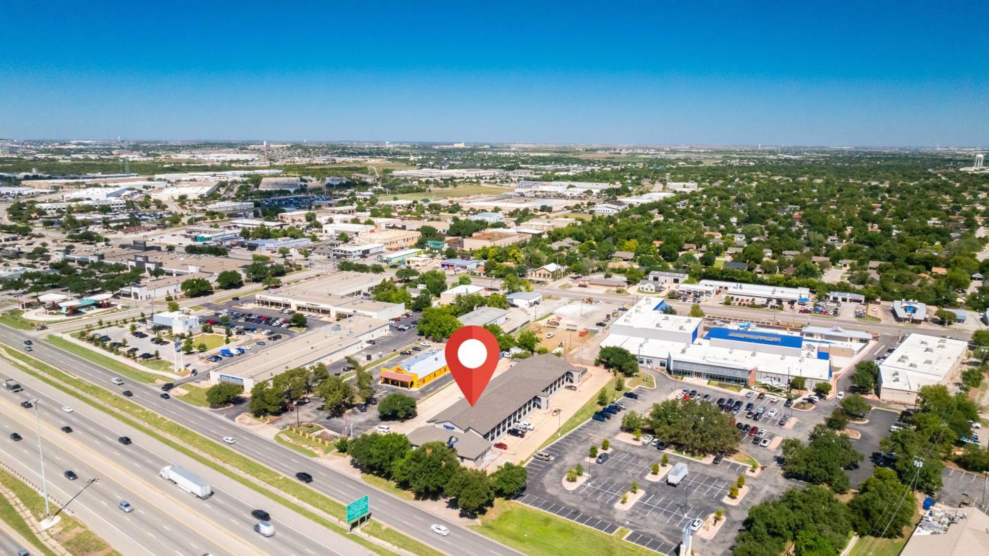 Days Inn By Wyndham Round Rock Esterno foto