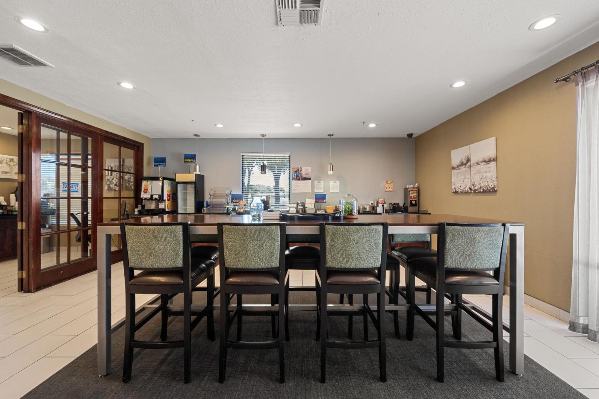 Days Inn By Wyndham Round Rock Esterno foto