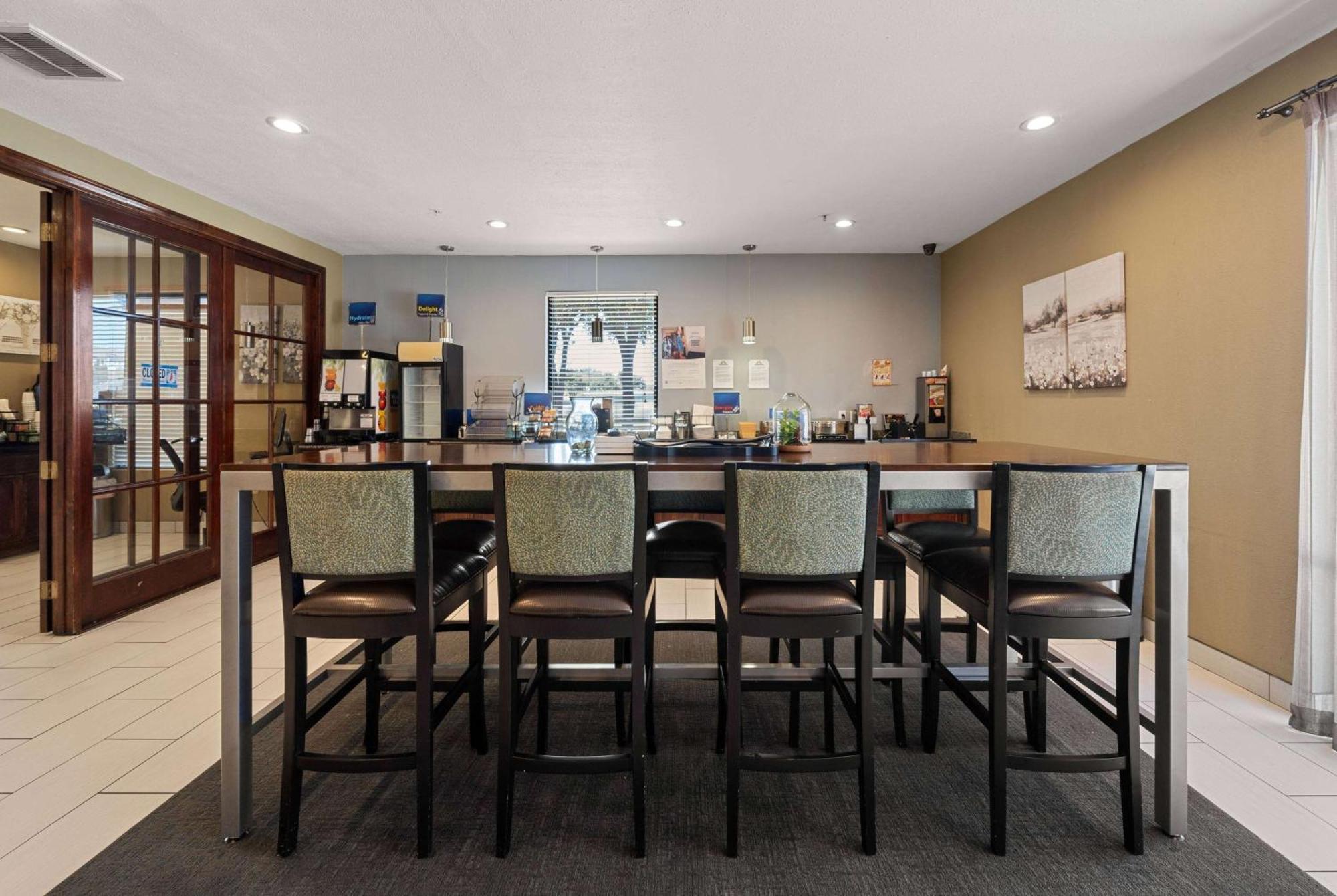 Days Inn By Wyndham Round Rock Esterno foto