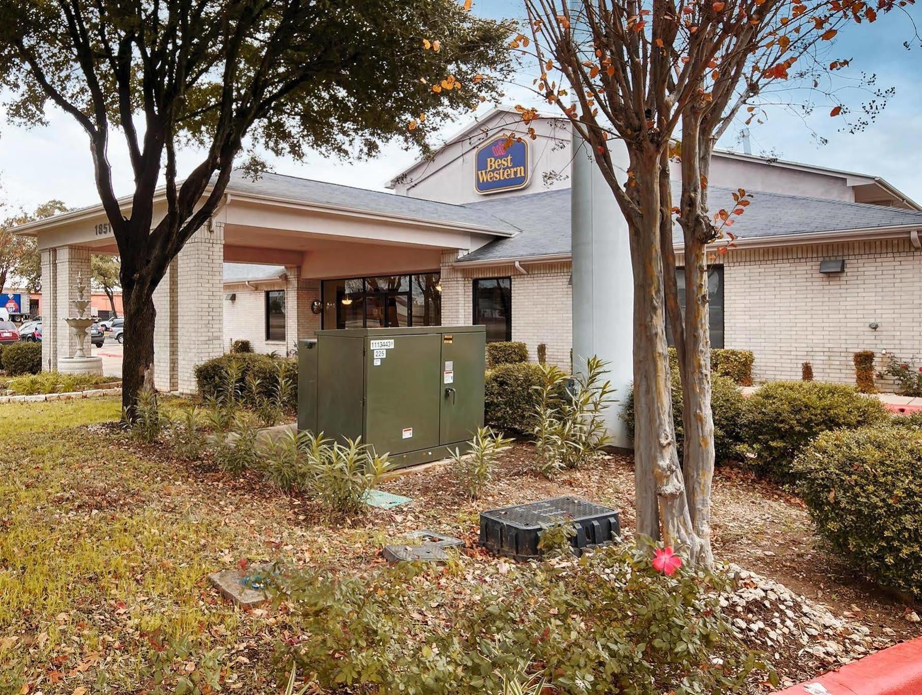 Days Inn By Wyndham Round Rock Esterno foto
