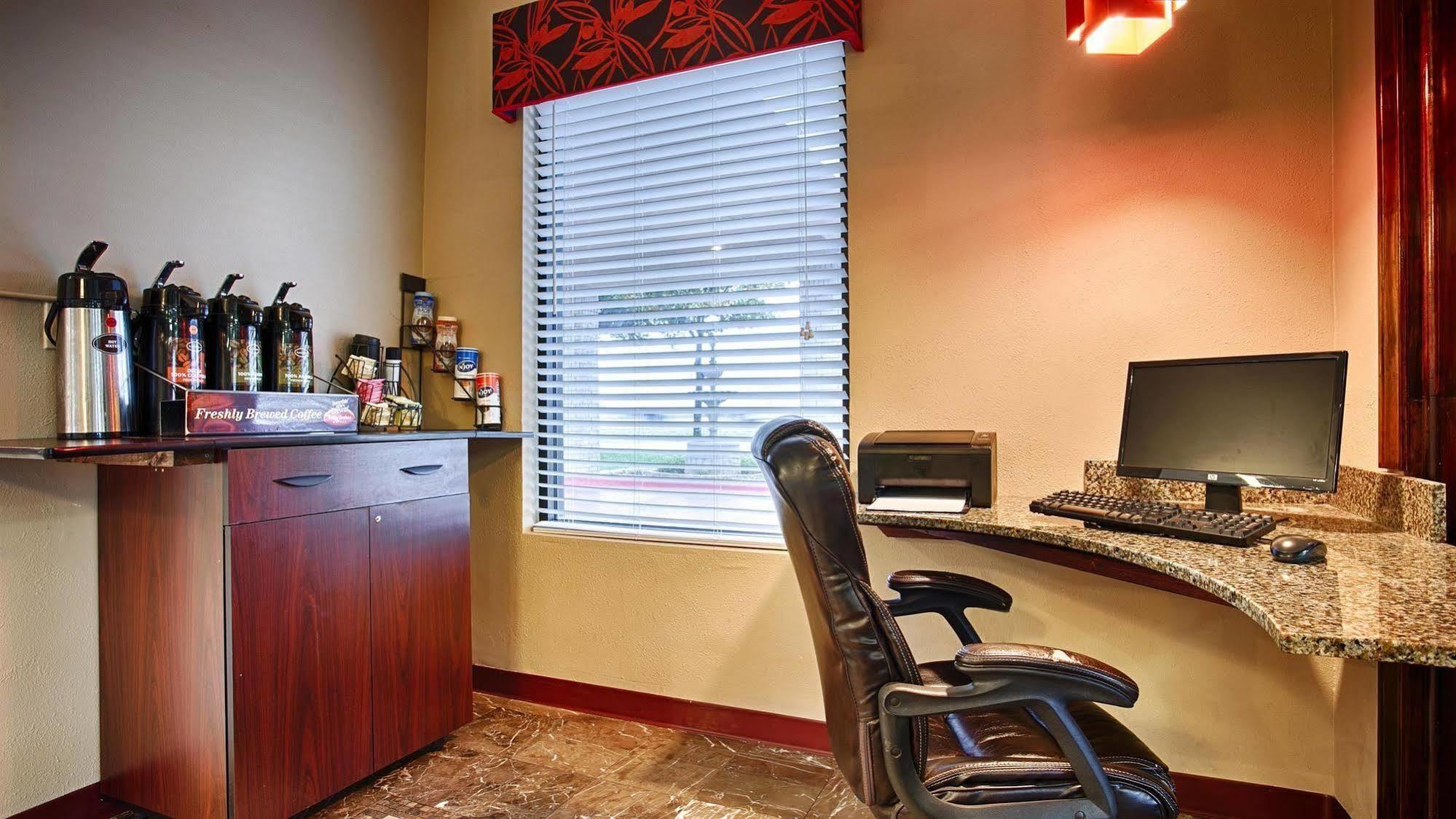 Days Inn By Wyndham Round Rock Esterno foto